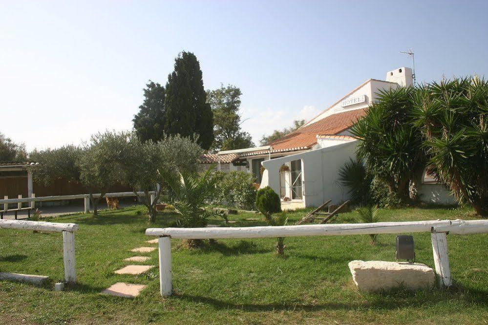 Hotel La Palunette Saintes-Maries-de-la-Mer Exteriér fotografie